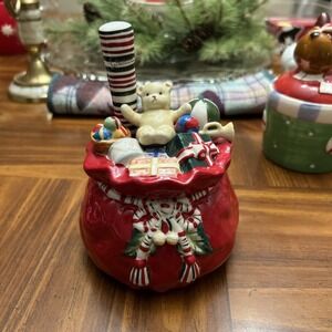 longaberger pottery Christmas Toy Sack With Knife Lided